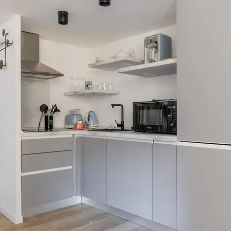 Mauvesweetrhome 3 * Roma